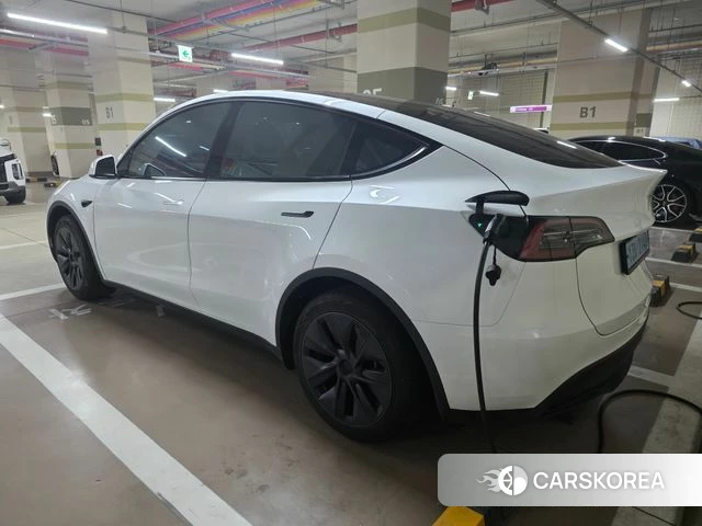 Tesla Model Y 2025 Белый из Кореи, фото 4