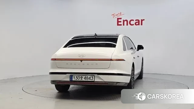 Hyundai Grandeur (GN7) id 3267646 из Кореи 14