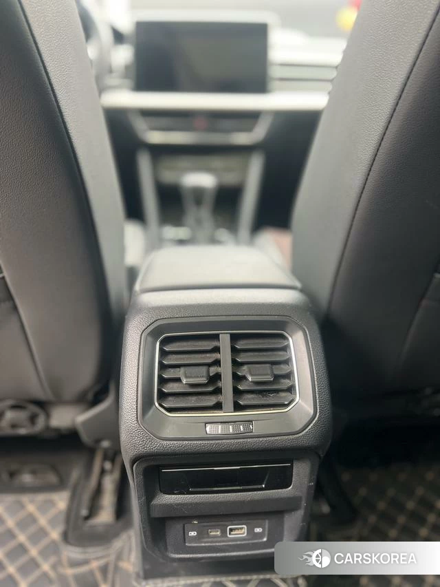 Volkswagen Tiguan L id 4341618 из Китая 8