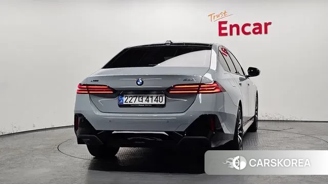 BMW 5 Series (G60) id 3732492 из Кореи 14