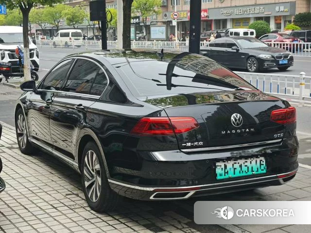 Volkswagen Magotan PHEV 2022 Черный из Китая, фото 4