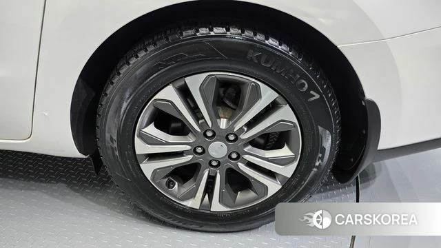 Kia The New Carnival id 4944277 из Кореи 28
