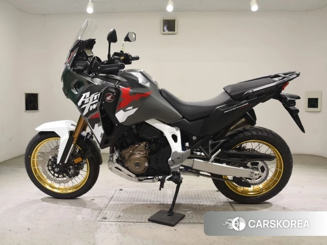 Honda CRF1100L AFRICA TWIN DCT 2026 из Японии, фото 2
