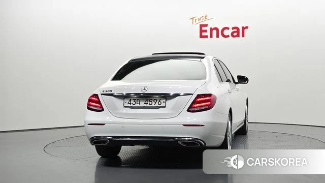 Mercedes-Benz E-Class W213 id 4536858 из Кореи 25