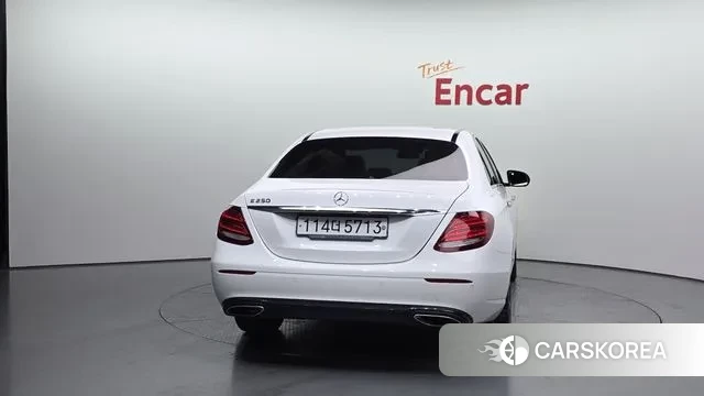 Mercedes-Benz E-Class W213 id 3736644 из Кореи 14