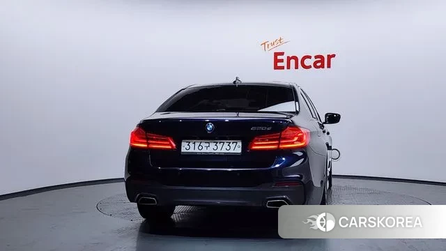 BMW 5 Series (G30) id 3459672 из Кореи 14