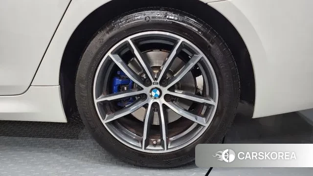 BMW 5 Series (G30) id 3556121 из Кореи 14