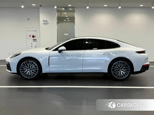 Porsche Panamera (976) 2024 Белый из Кореи, фото 4