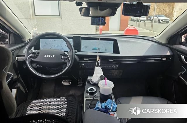 Kia EV6 2023 Белый из Кореи, фото 4