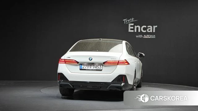 BMW 5 Series (G60) id 4194224 из Кореи 27