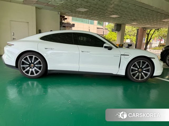 Porsche Taycan 2021 Белый из Кореи, фото 4