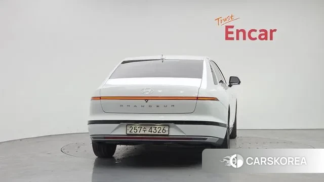 Hyundai Grandeur (GN7) id 3769806 из Кореи 14