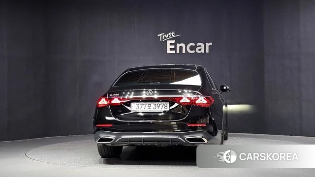 Mercedes-Benz E-Class W214 id 4686924 из Кореи 27