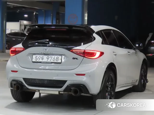 Infiniti Q30 id 3339455 из Кореи 14