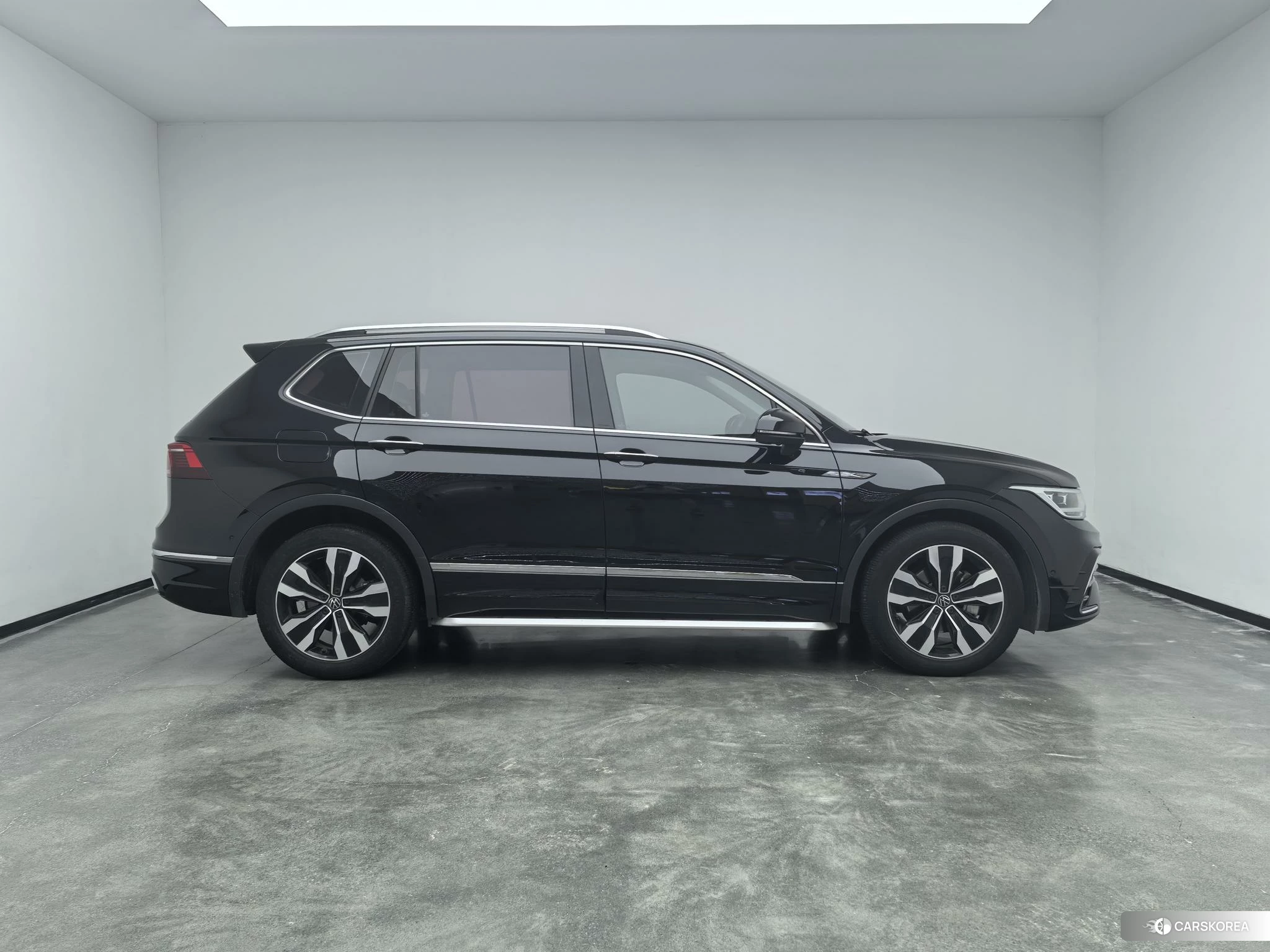 Volkswagen Tiguan L id 4420017 из Китая 14