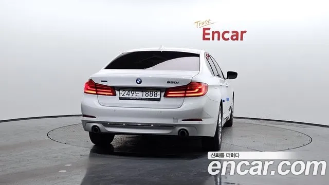 BMW 5 Series (G30) id 2945883 из Кореи 14