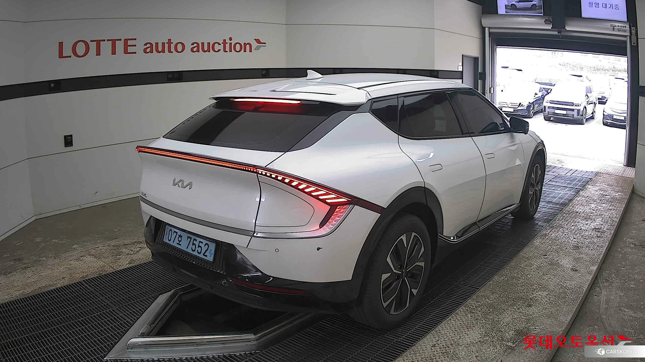 Kia EV6 id 3875716 из Кореи 32