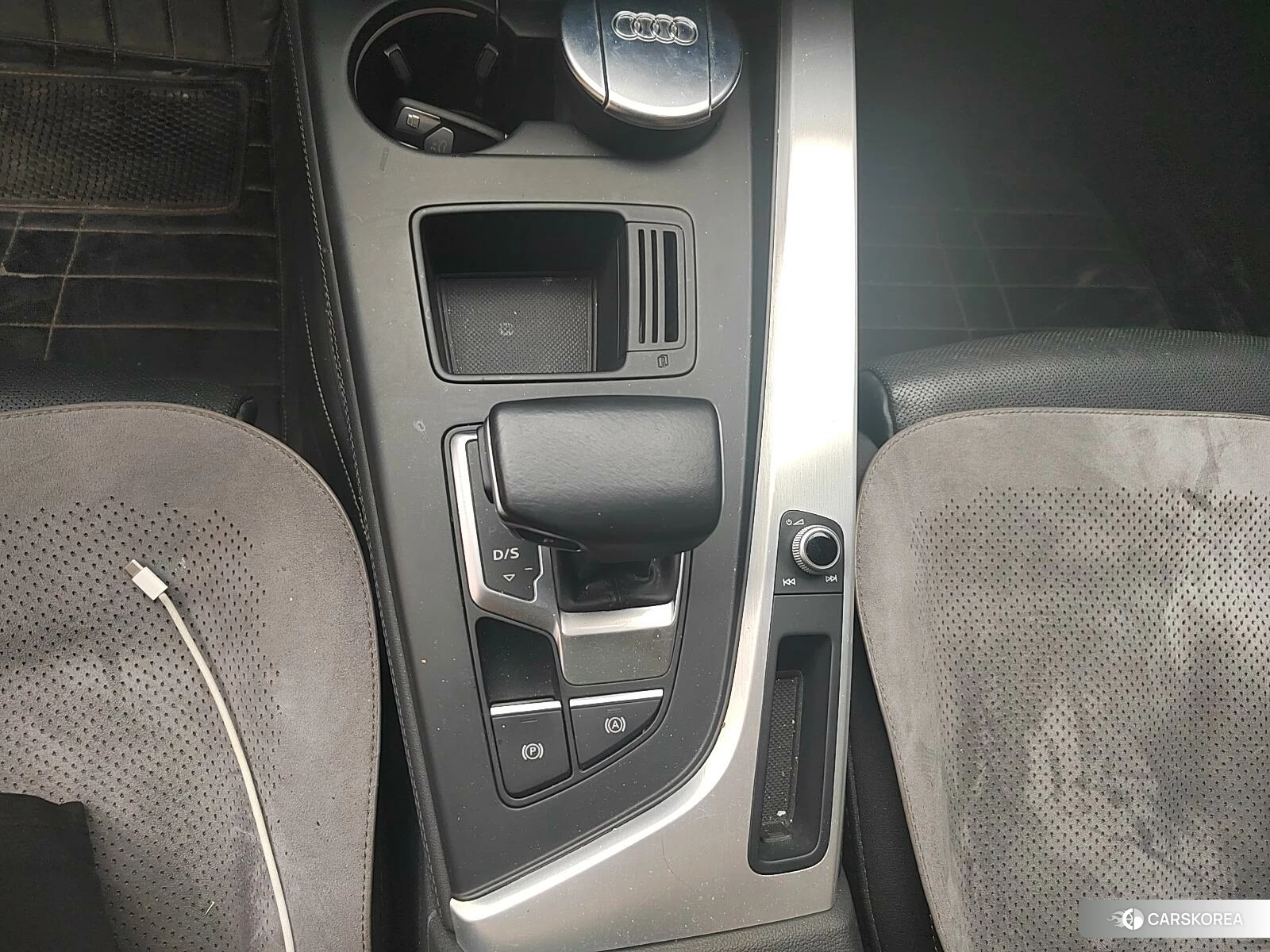 Audi A4L id 4453755 из Китая 12