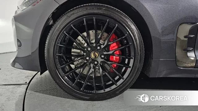 Kia Stinger id 3641734 из Кореи 14