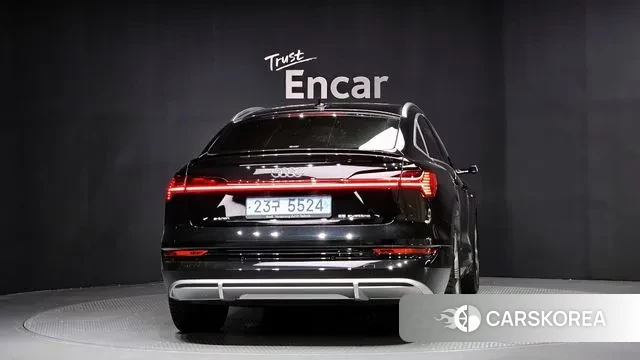 Audi e-Tron id 2884460 из Кореи 14