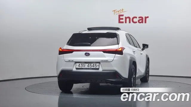 Lexus UX250h id 2917521 из Кореи 14