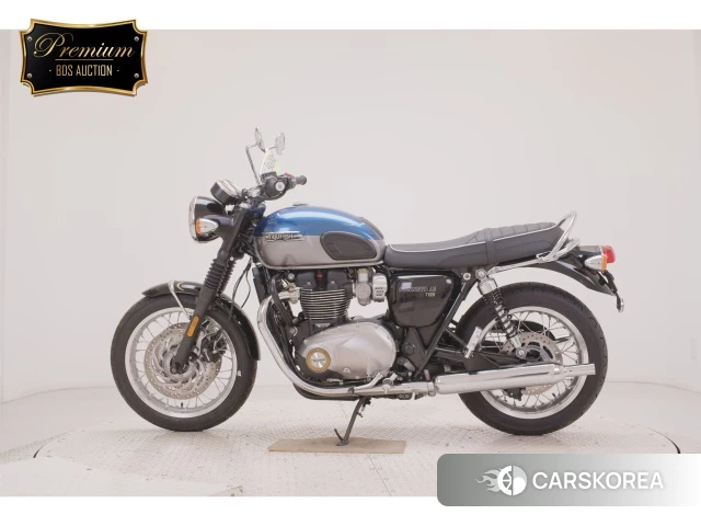 Triumph BONNEVILLE T120 2022 из Японии