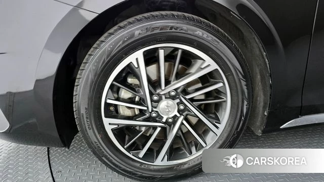 Hyundai The New Grandeur IG id 4397086 из Кореи 28