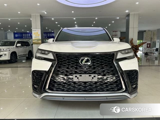 Lexus LX 2024 Белый из Китая, фото 5