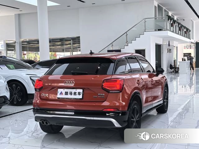 Audi Q2L id 4320989 из Китая 9