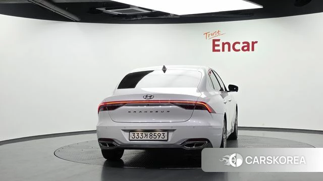 Hyundai The New Grandeur IG Hybrid id 4683457 из Кореи 33