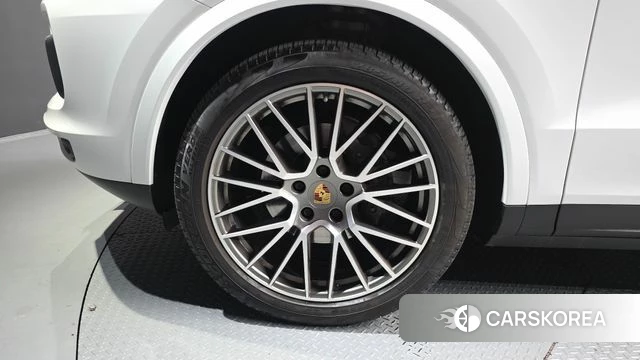Porsche Cayenne (PO536) id 3953707 из Кореи 14