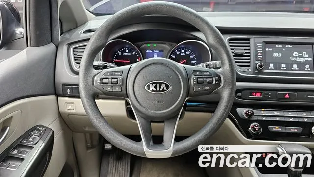 Kia The New Carnival id 2758066 из Кореи 14