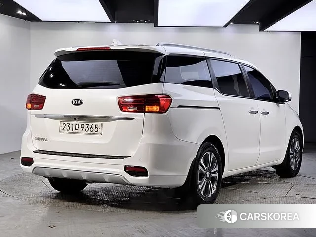 Kia The New Carnival id 3582890 из Кореи 14