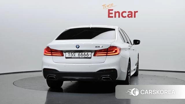 BMW 5 Series (G30) id 3943053 из Кореи 14
