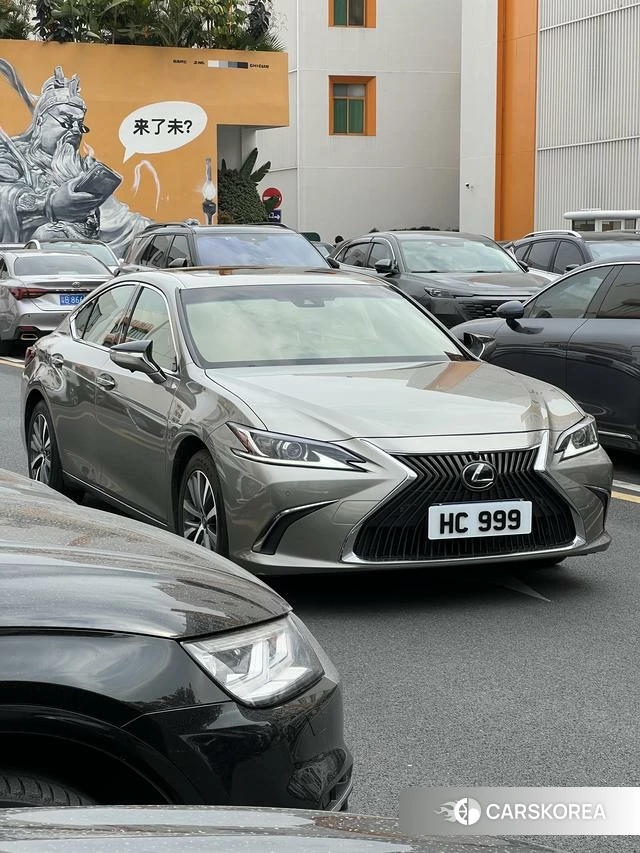 Lexus ES 2018 Шампань из Китая, фото 4