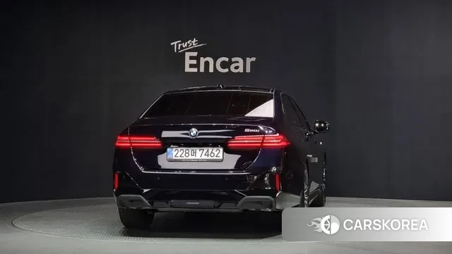 BMW 5 Series (G60) id 3341213 из Кореи 14