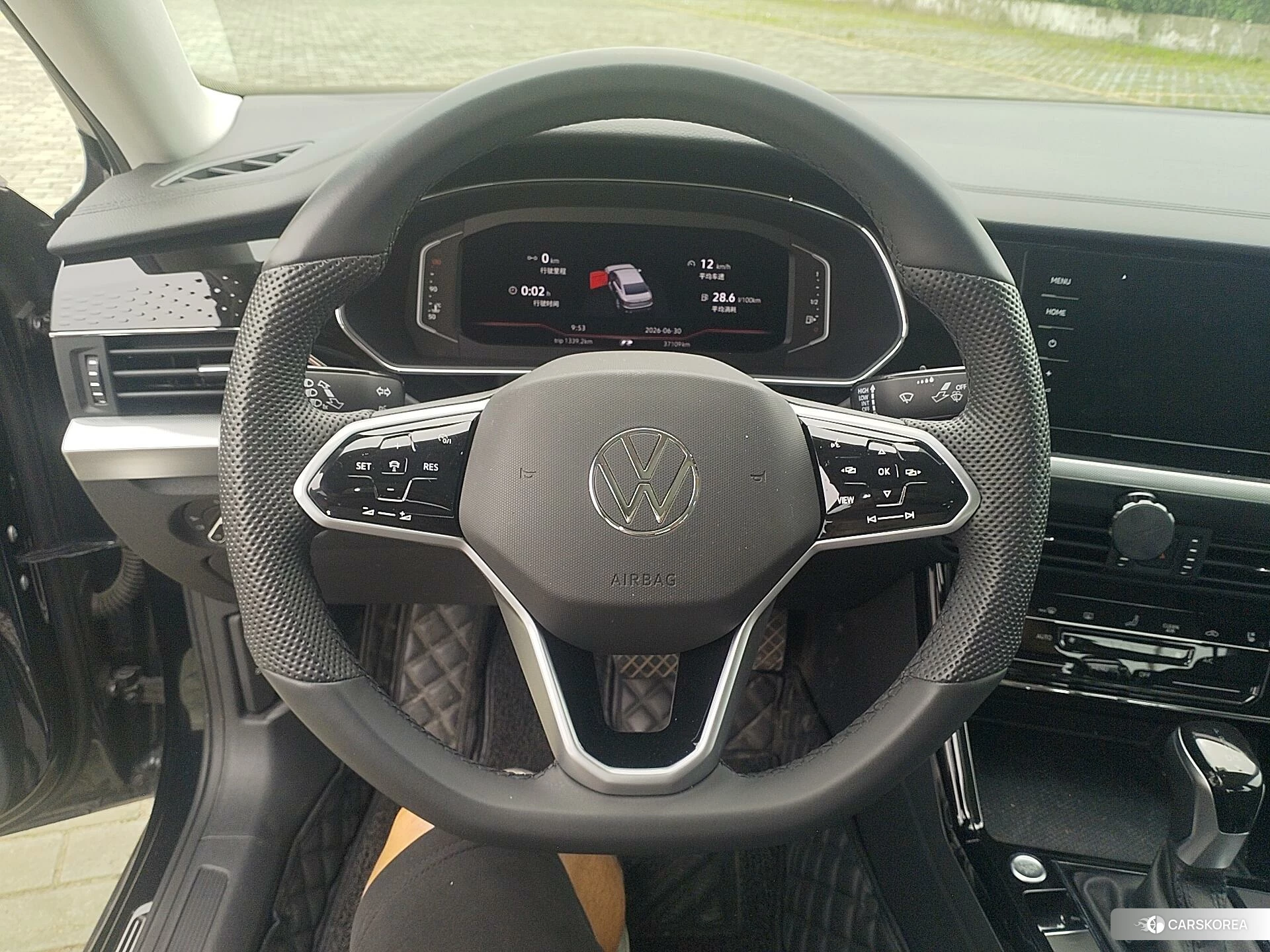 Volkswagen Passat id 4515185 из Китая 15