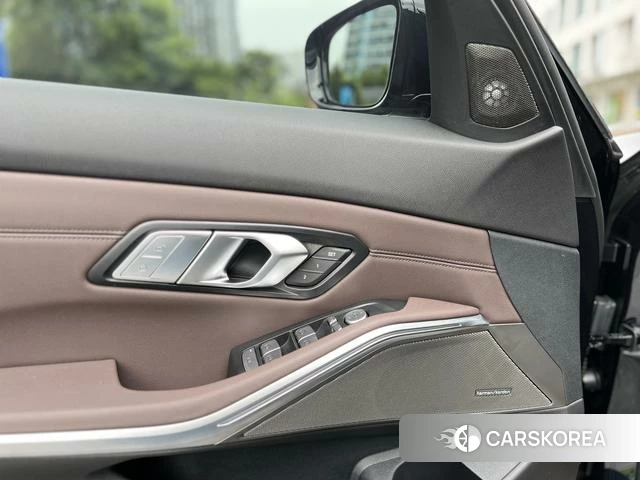 BMW 3 series id 4334823 из Китая 11