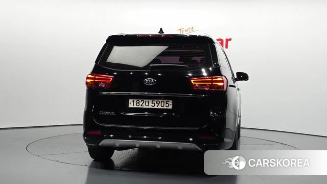 Kia The New Carnival id 4477516 из Кореи 14