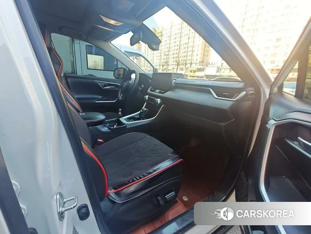 Toyota RAV4 Rongfang 2024 Белый из Китая, фото 4