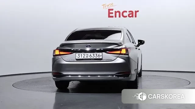 Lexus ES300h 7th generation id 3682117 из Кореи 14