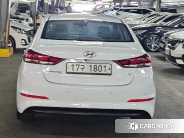 Hyundai Avante AD id 3029345 из Кореи 10