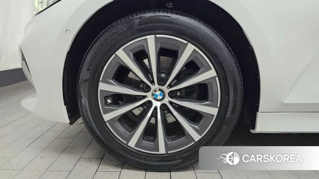 BMW 3 Series (G20) id 4630944 из Кореи 27