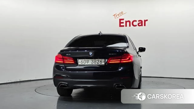 BMW 5 Series (G30) id 4849978 из Кореи 30