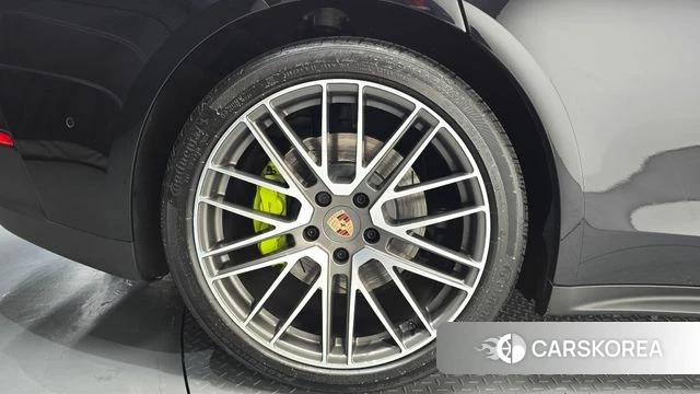 Porsche Panamera (976) id 4505259 из Кореи 27
