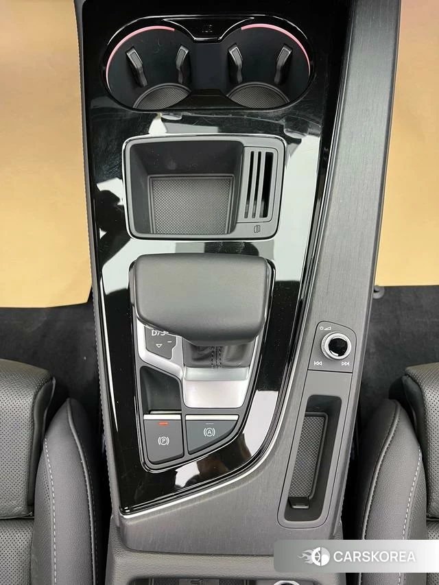 Audi A4L id 4259465 из Китая 24