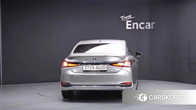 Lexus ES300h 7th generation id 3851297 из Кореи 14