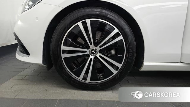 Mercedes-Benz E-Class W213 id 4657550 из Кореи 29