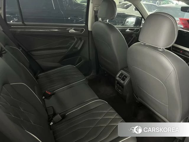 Volkswagen Tiguan L id 4359533 из Китая 13