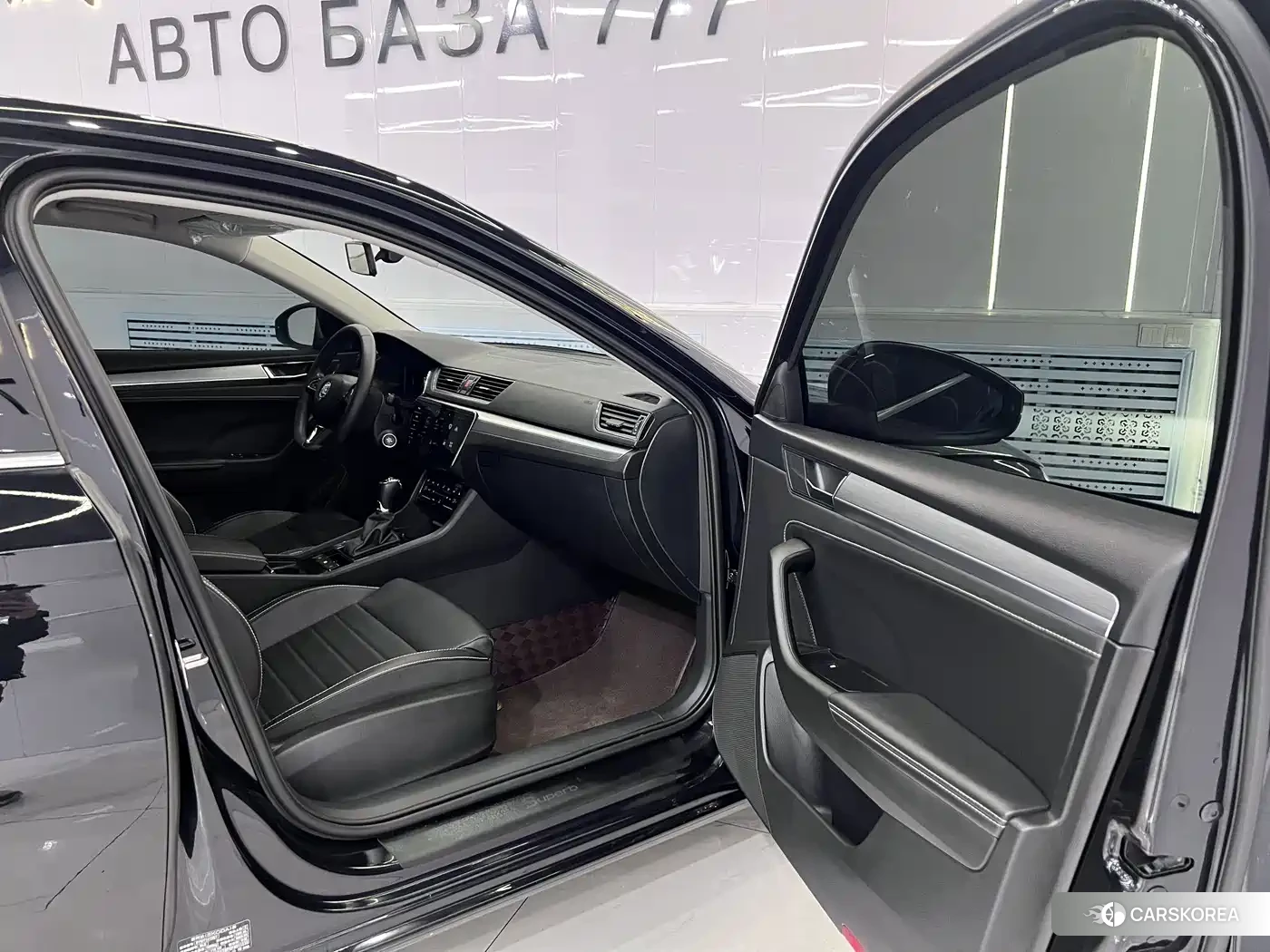 Skoda Superb id 4649290 из Китая 16